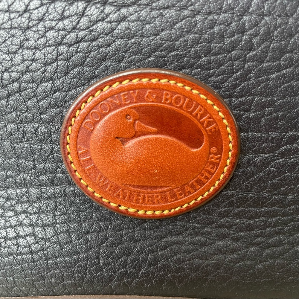 Vintage Dooney & Bourke in excellent condition! - Picture 4 of 11